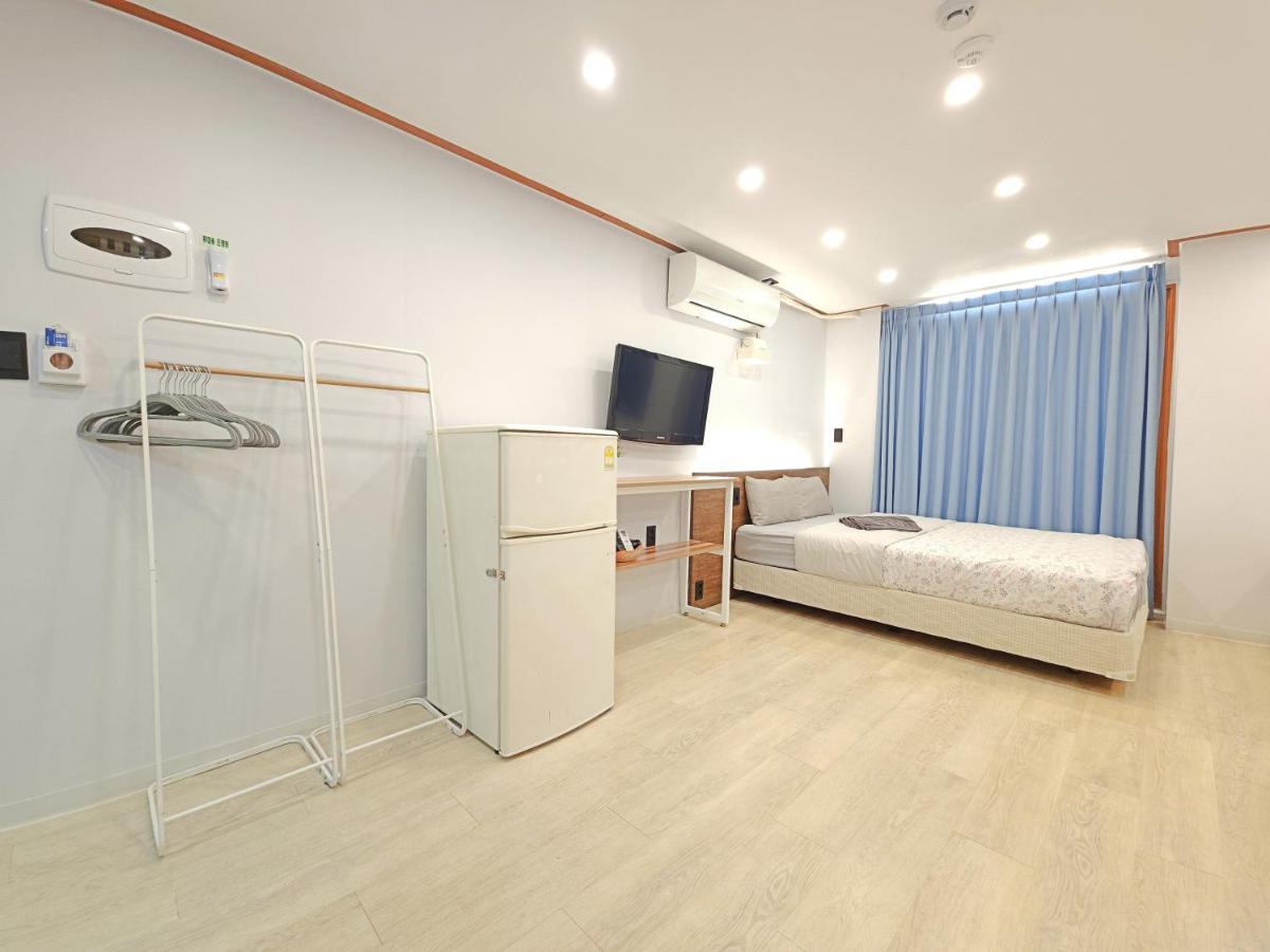 Oyo Rooftop Hostel Seoul Ngoại thất bức ảnh