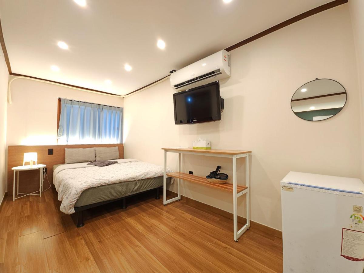 Oyo Rooftop Hostel Seoul Ngoại thất bức ảnh