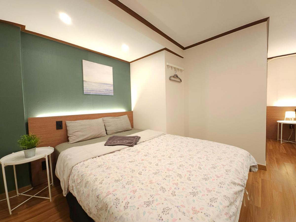 Oyo Rooftop Hostel Seoul Ngoại thất bức ảnh