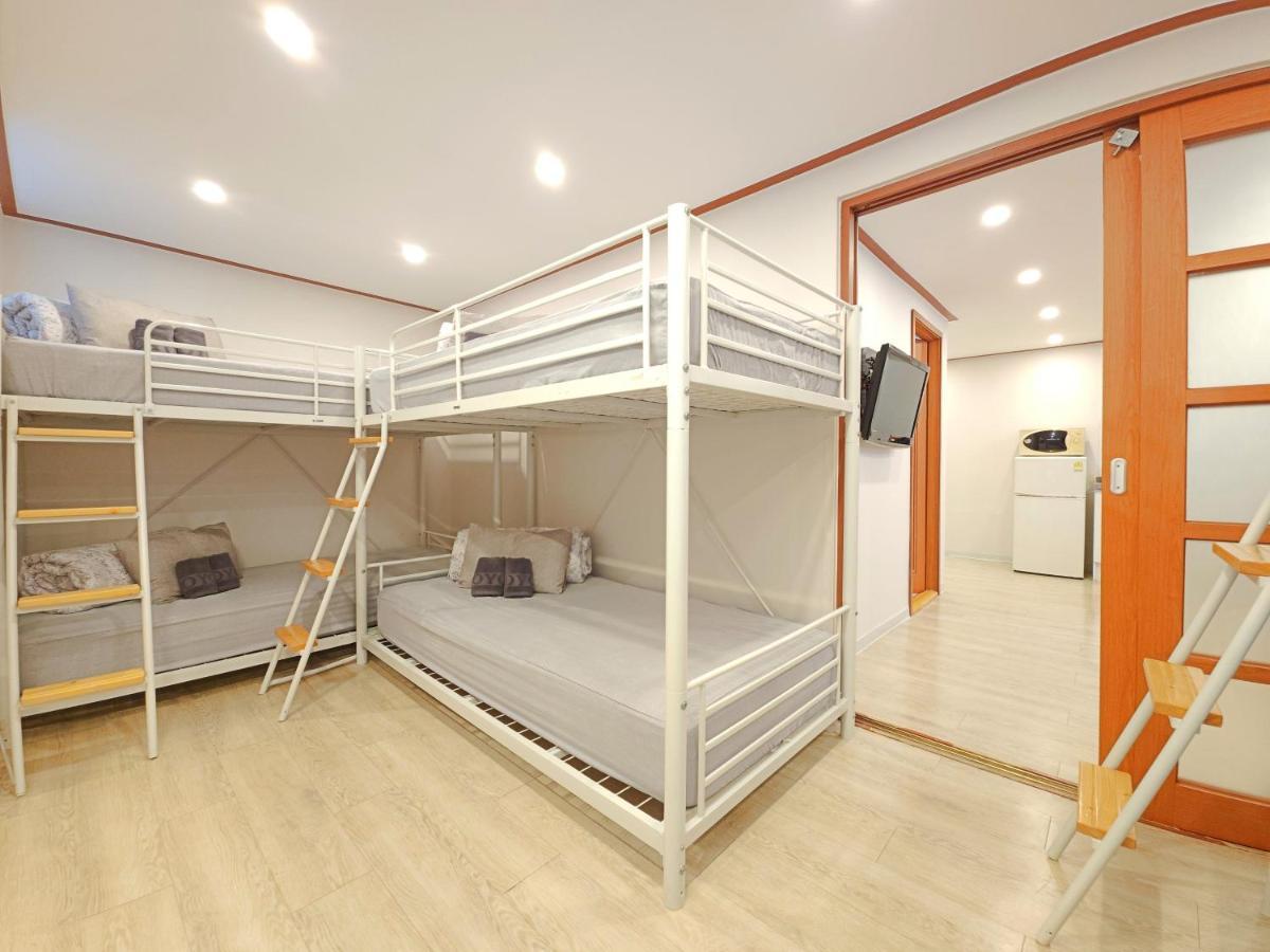 Oyo Rooftop Hostel Seoul Ngoại thất bức ảnh