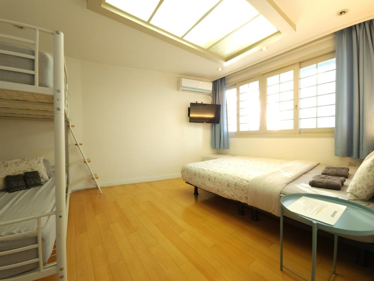 Oyo Rooftop Hostel Seoul Ngoại thất bức ảnh