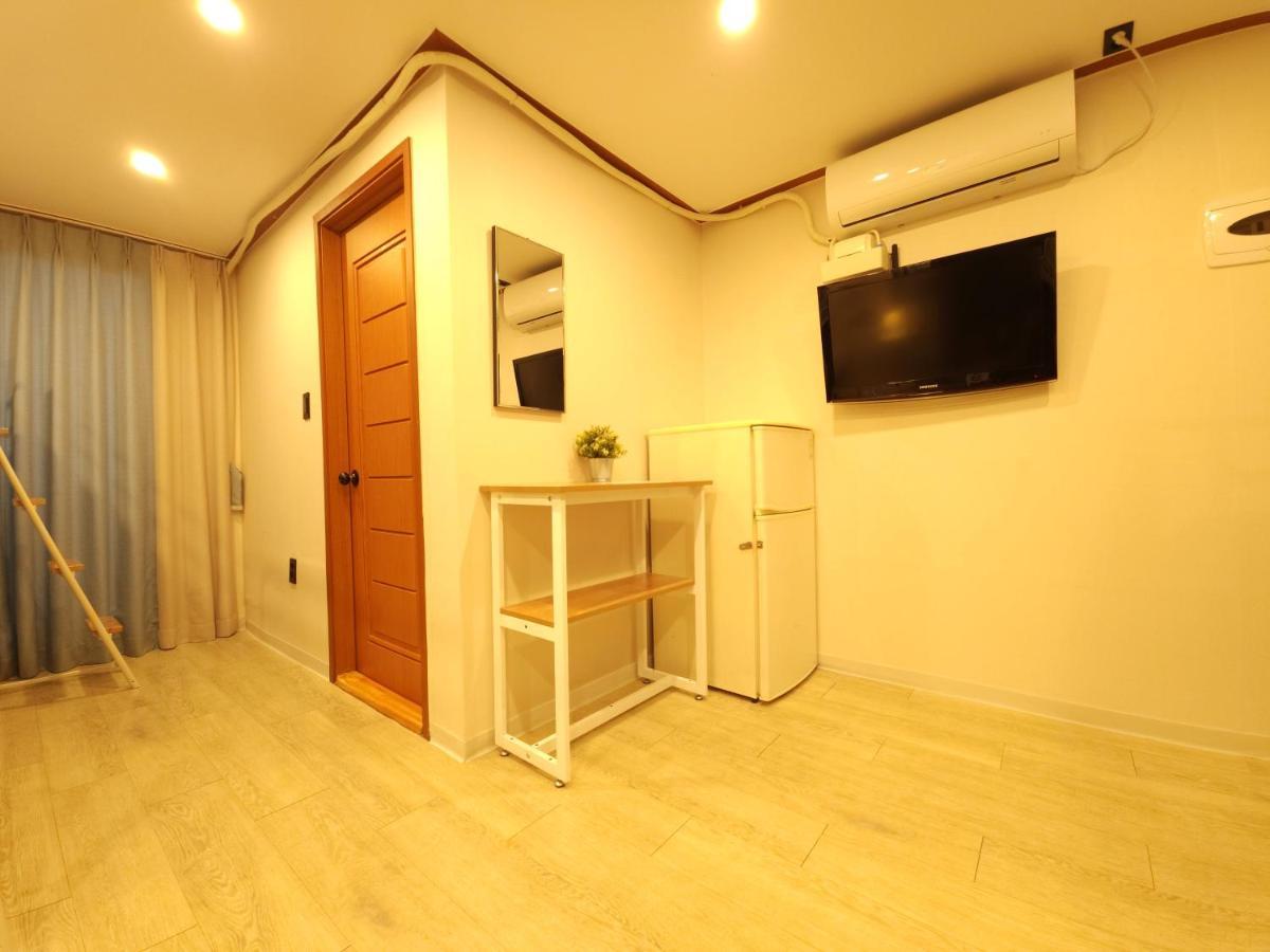 Oyo Rooftop Hostel Seoul Ngoại thất bức ảnh